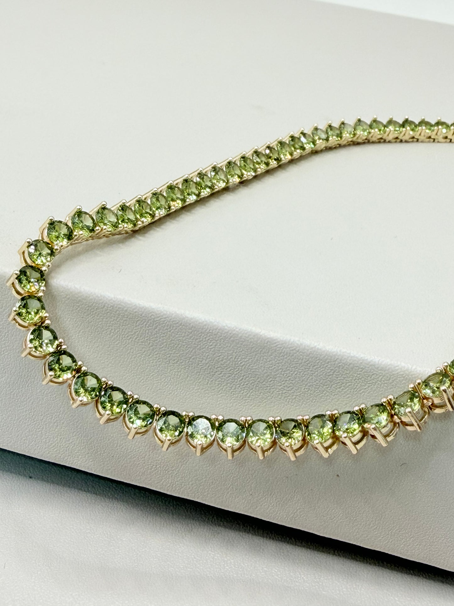 Riviera Peridoto Oliva - 5mm - 3 pontas - 40 cm (com extensor)