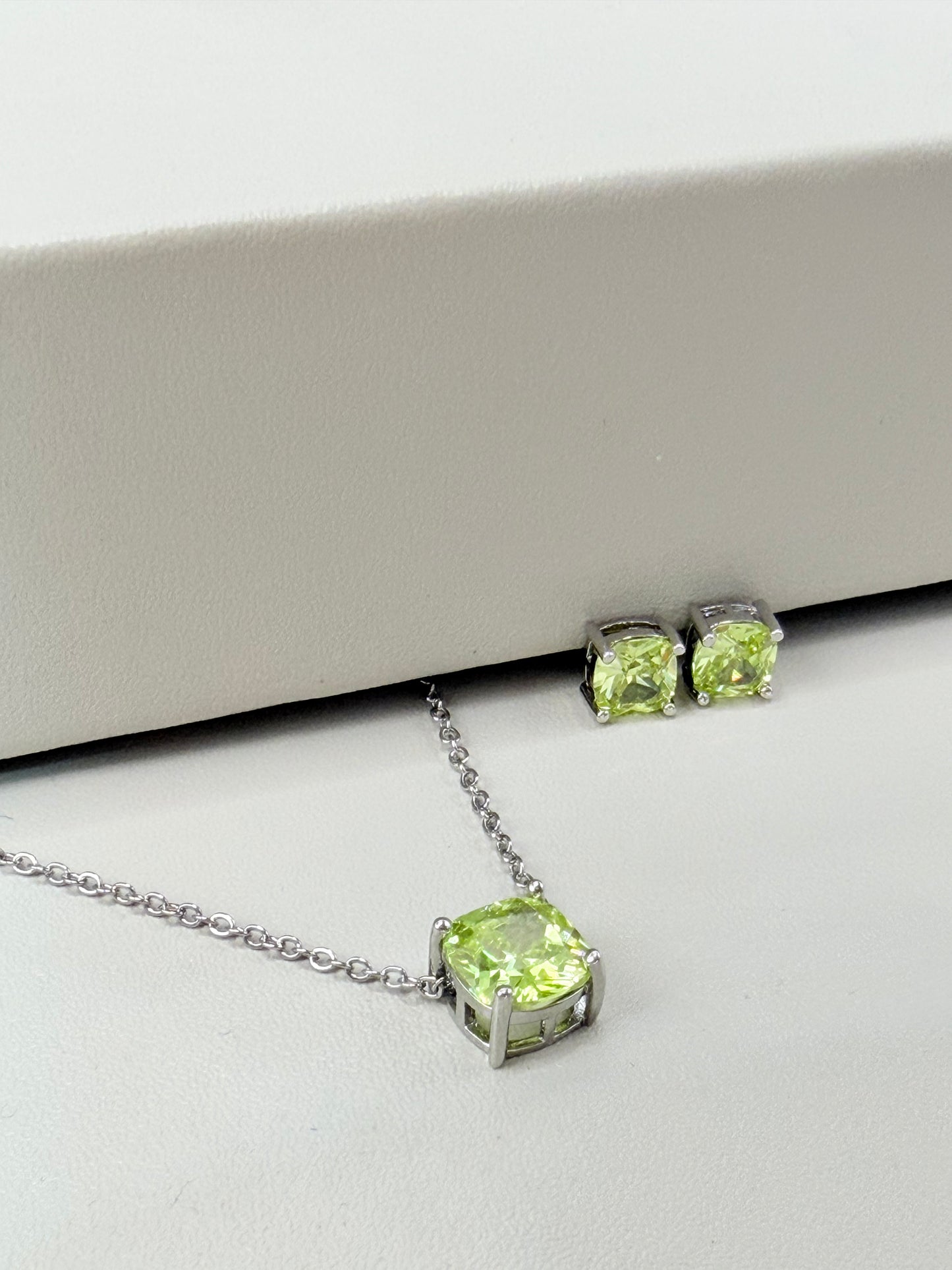 Conjunto Ponto de luz Peridoto - Quadrado