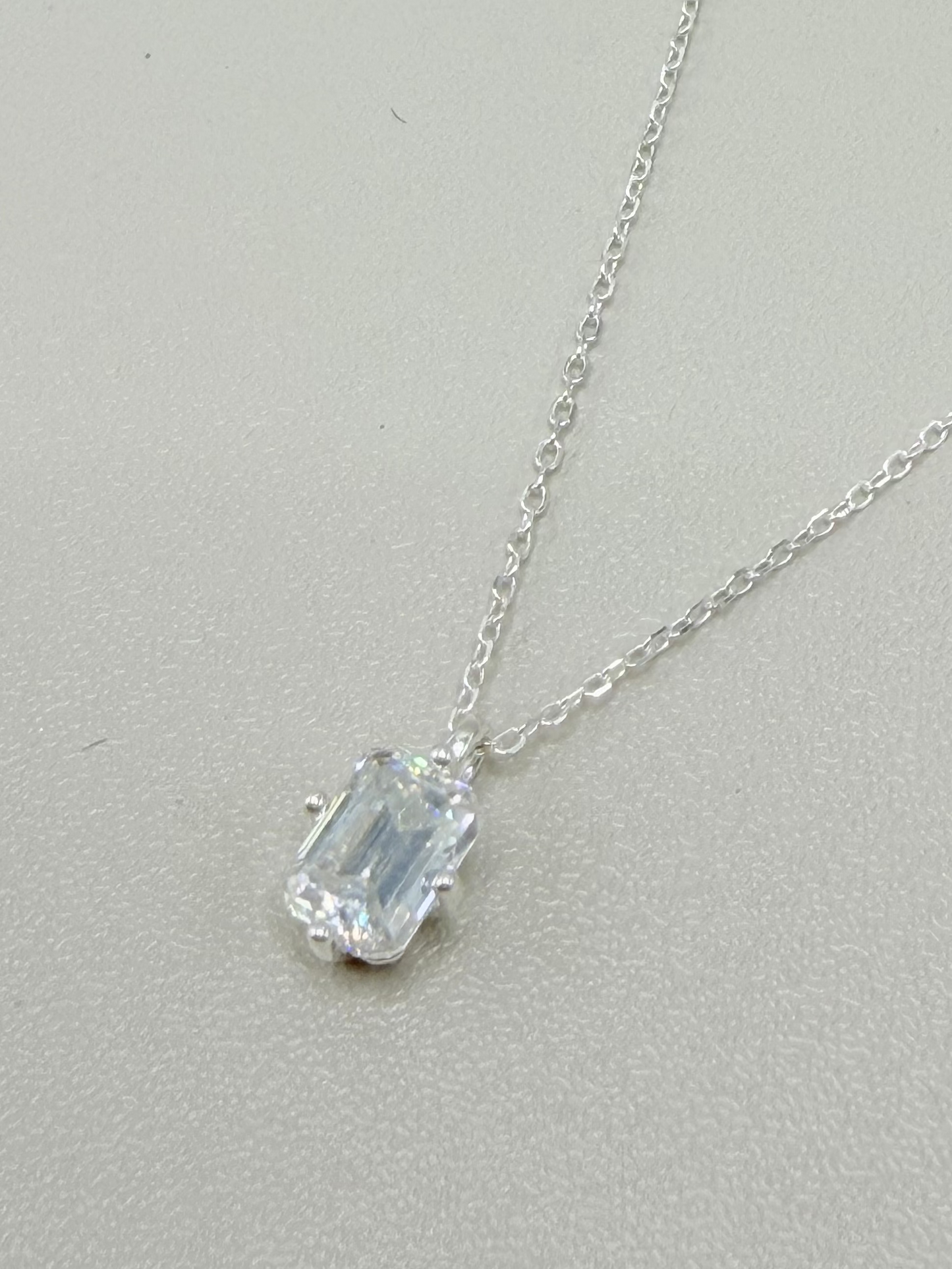 Gargantilha Moissanite Retangular 5x7 mm 40 cm com extensor